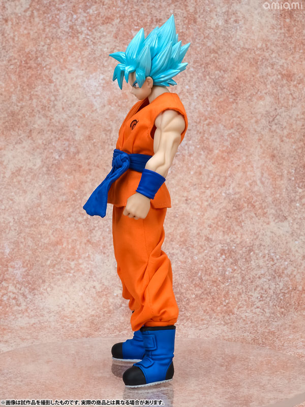 Dragon Ball Super - Son Goku SSGSS - Dimension of Dragonball (MegaHouse) photo 9
