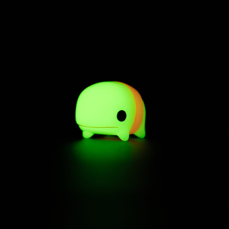 Original - Doujin Figure - Gacha King - Gacha King SERIES 27 - Gashapon - Sofubi Figure - Little Gabura - Glow In The Dark (D-ATTACK, T-Base, Toy's King) photo 3