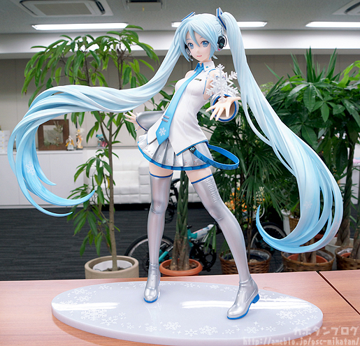 Vocaloid - Hatsune Miku - B-style - 1/4 - Snow (FREEing) photo 6