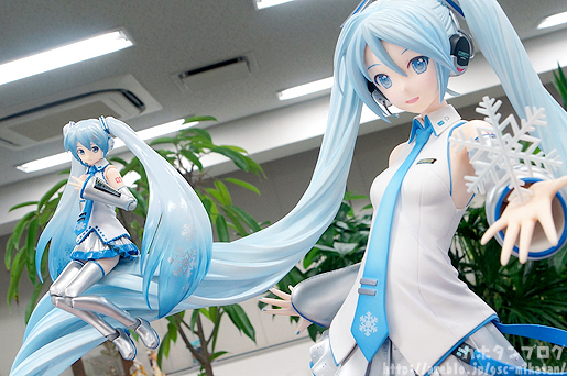 Vocaloid - Hatsune Miku - B-style - 1/4 - Snow (FREEing) photo 9
