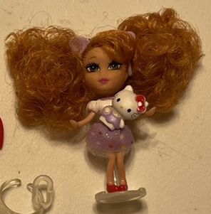 Barbie - Hello Kitty - Peekaboo Petites (86) - Kara (Mattel, Target) photo 1