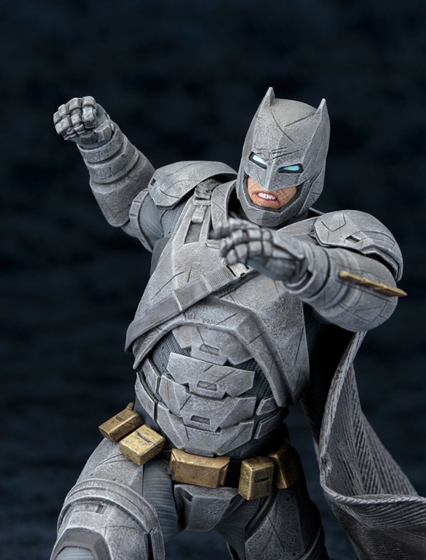 Batman v Superman: Dawn of Justice - Batman - ARTFX+ - 1/10 (Kotobukiya) photo 3