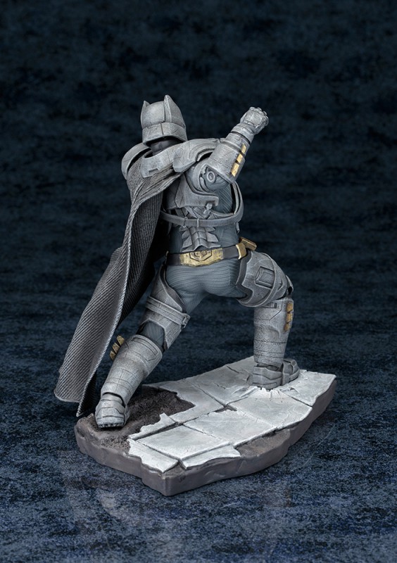 Batman v Superman: Dawn of Justice - Batman - ARTFX+ - 1/10 (Kotobukiya) photo 5
