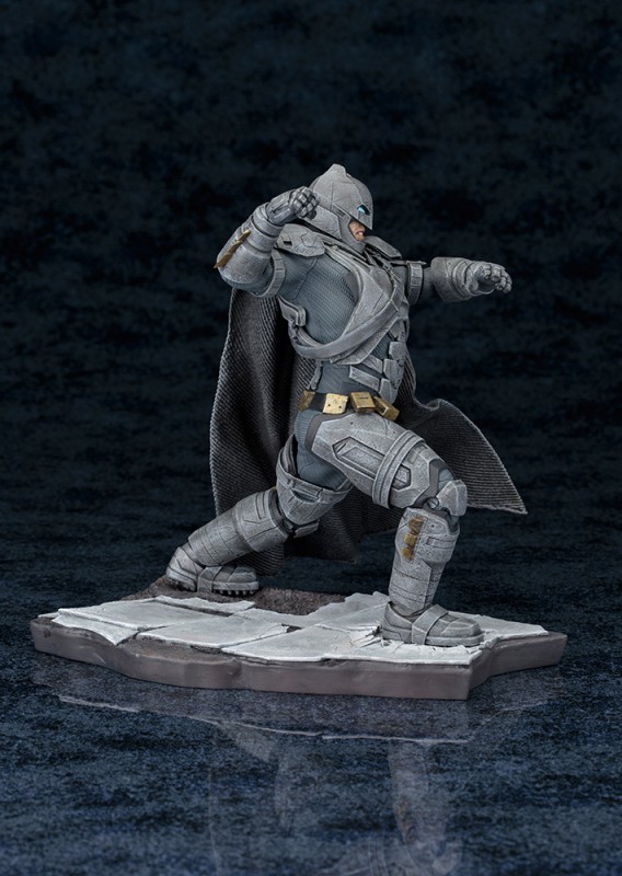Batman v Superman: Dawn of Justice - Batman - ARTFX+ - 1/10 (Kotobukiya) photo 10