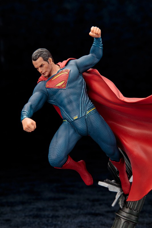 Batman v Superman: Dawn of Justice - Superman - ARTFX+ - 1/10 (Kotobukiya) photo 10