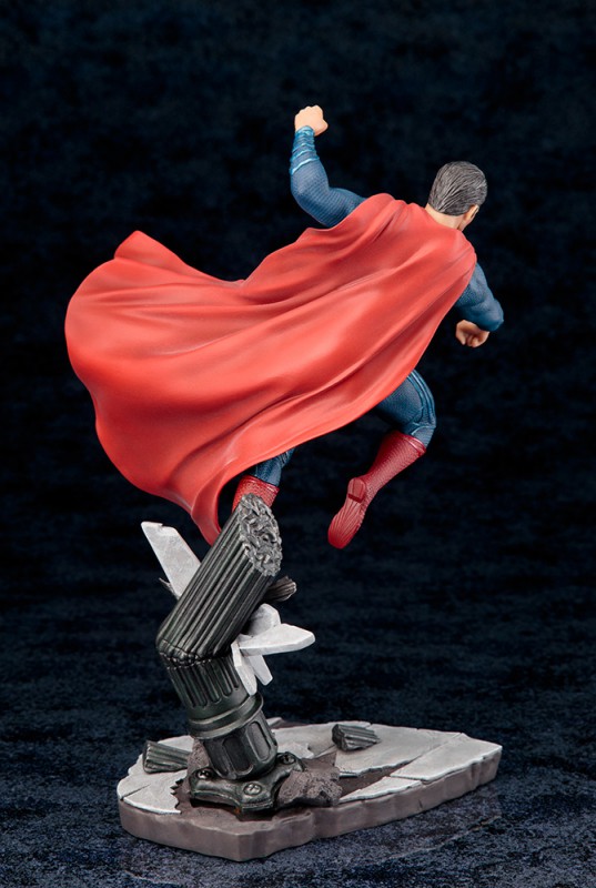 Batman v Superman: Dawn of Justice - Superman - ARTFX+ - 1/10 (Kotobukiya) photo 15