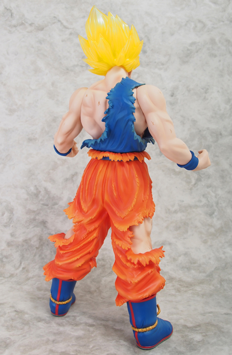 Dragon Ball Z - Son Goku SSJ - Gigantic Series - Damage ver. (X-Plus) photo 4