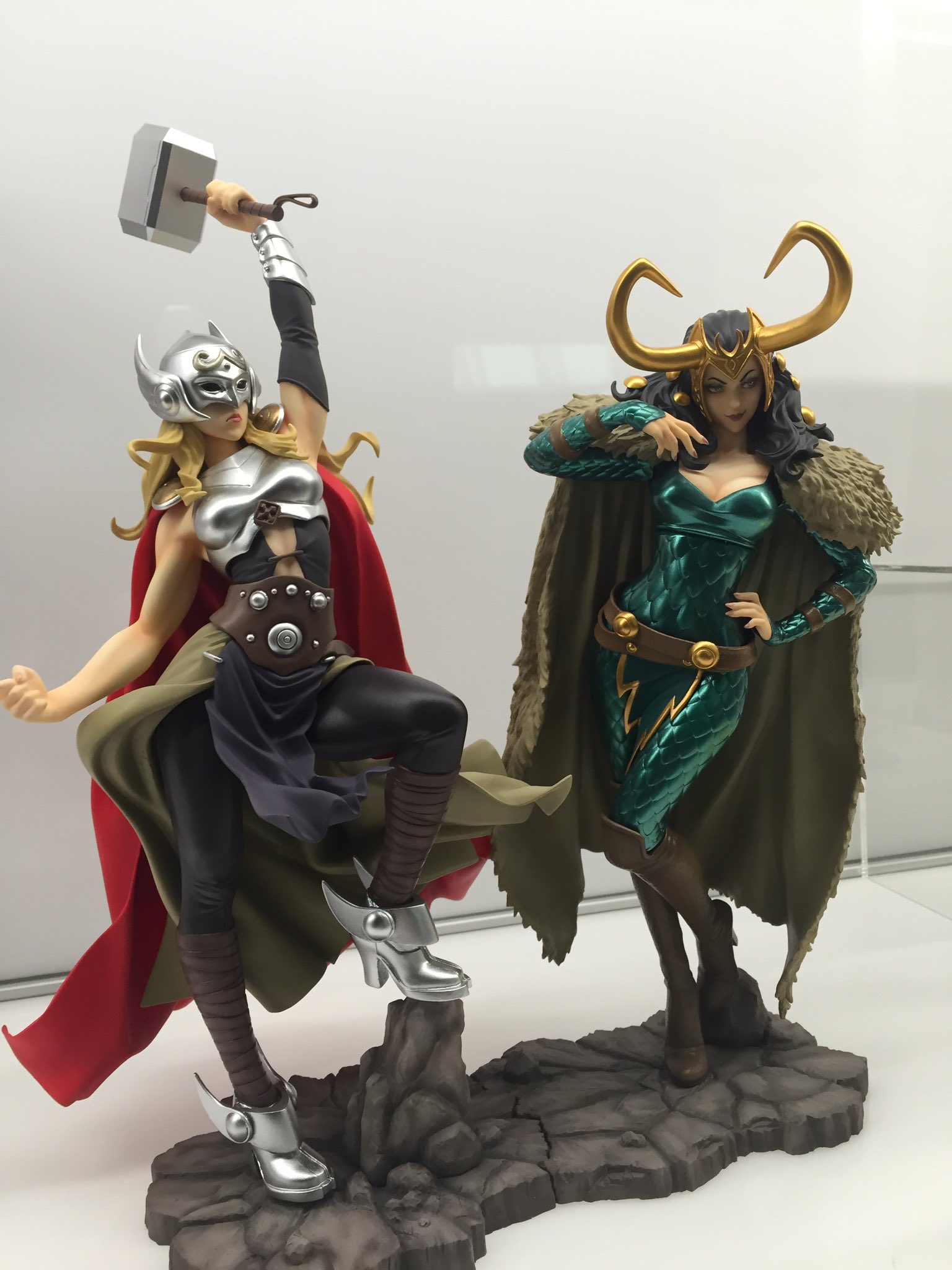 Thor - Lady Loki - Bishoujo Statue - Marvel x Bishoujo - 1/7 (Kotobukiya) photo 3
