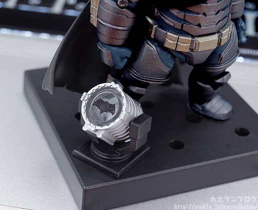 Batman v Superman: Dawn of Justice - Batman - Nendoroid  (#628) - Justice Edition (Good Smile Company) photo 15