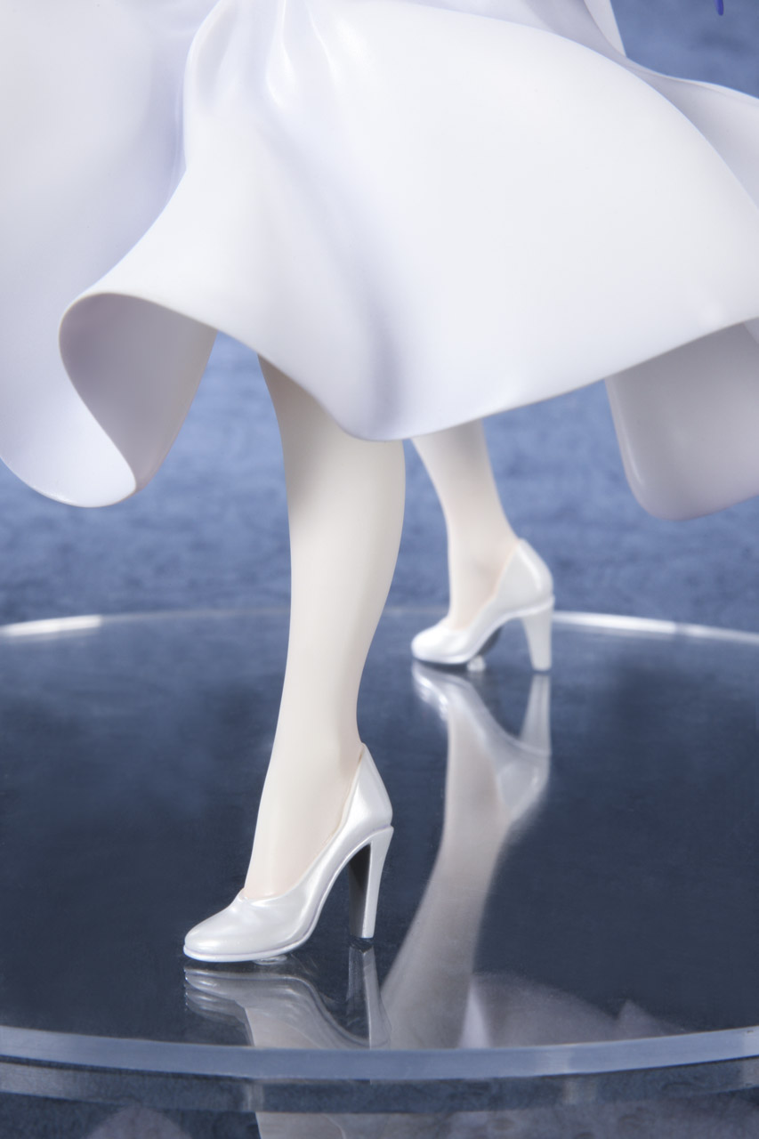 Fate/Stay Night Unlimited Blade Works - Altria Pendragon - 1/8 - Saber, Shiro Dress Ver. (Bell Fine) photo 16