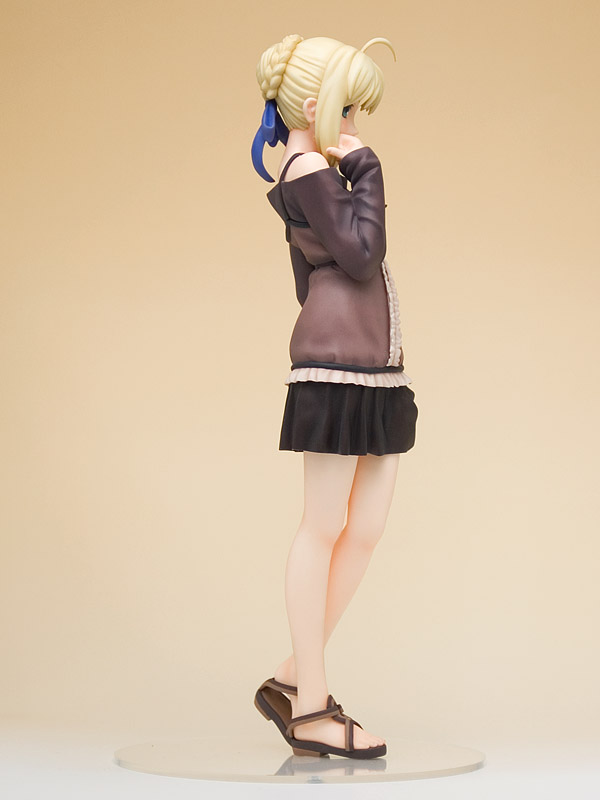 Fate/Hollow Ataraxia - Altria Pendragon - 1/6 - Saber, Holiday Ver. (Good Smile Company) photo 5