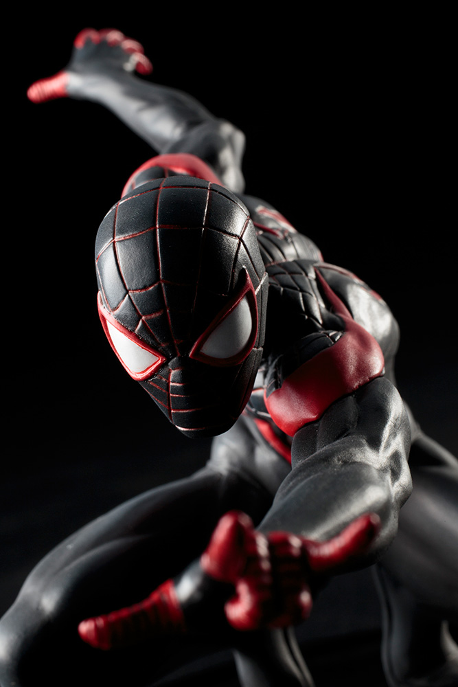 Ultimate Comics: Spider-Man - Spider-Man (Miles Morales) - ARTFX+ - 1/10 (Kotobukiya) photo 3