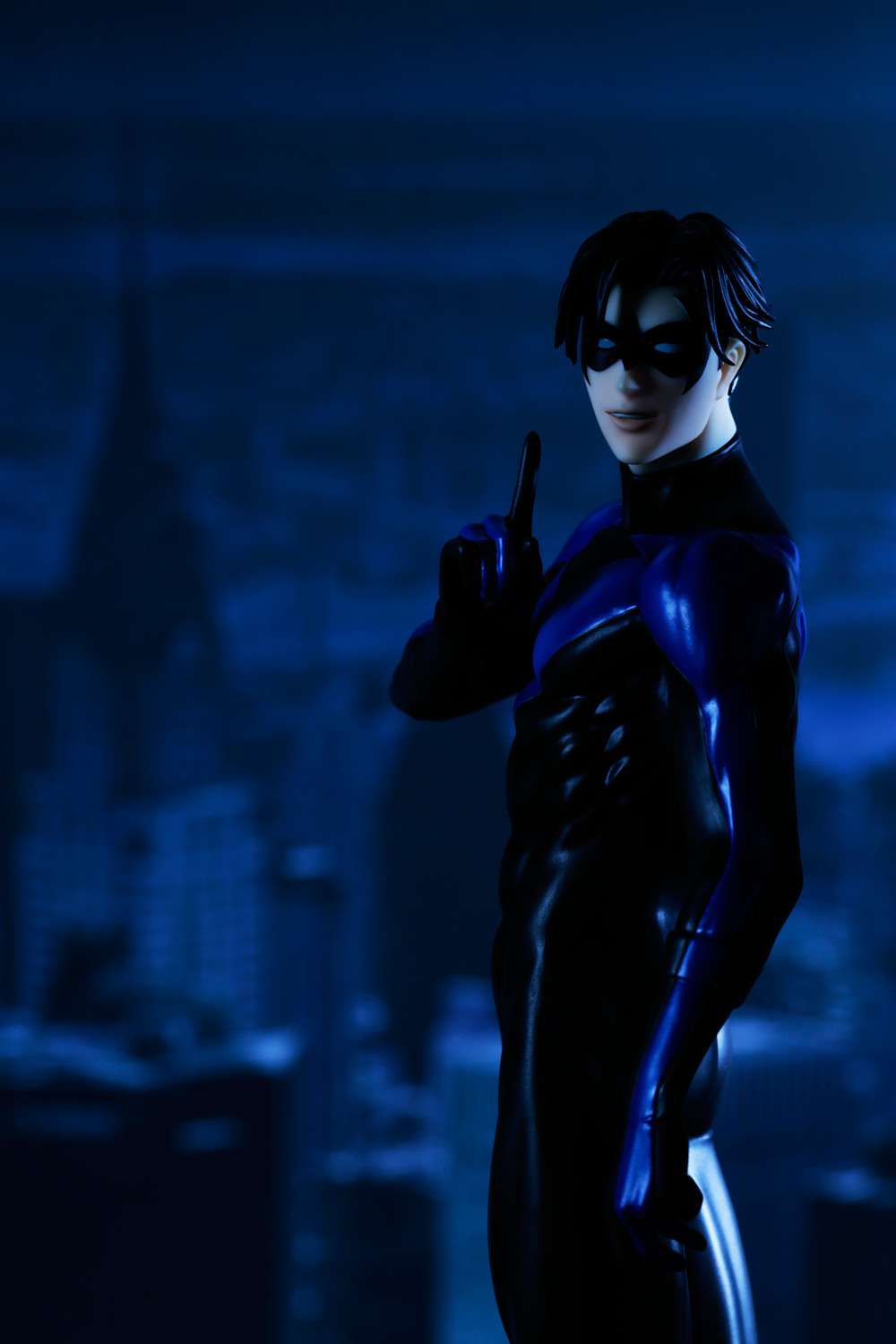 Batman - Nightwing - Ikemen Series - 1/7 (Kotobukiya) photo 10