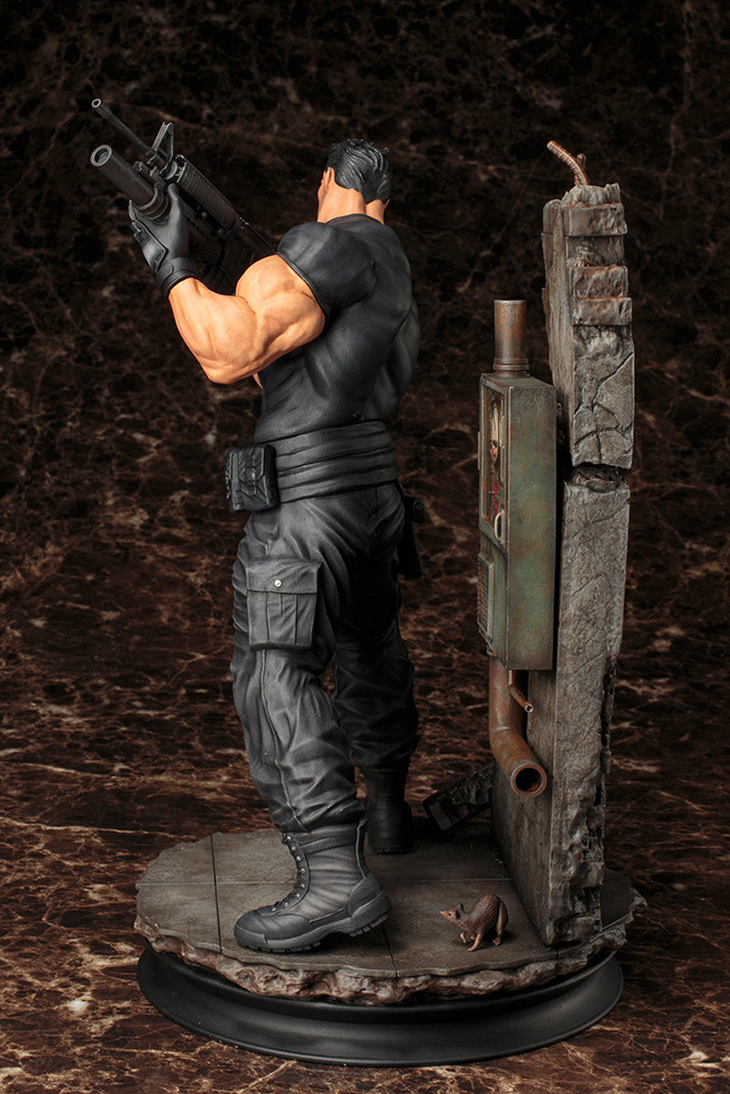 Punisher - Fine Art Statue - 1/6 (Kotobukiya) photo 5