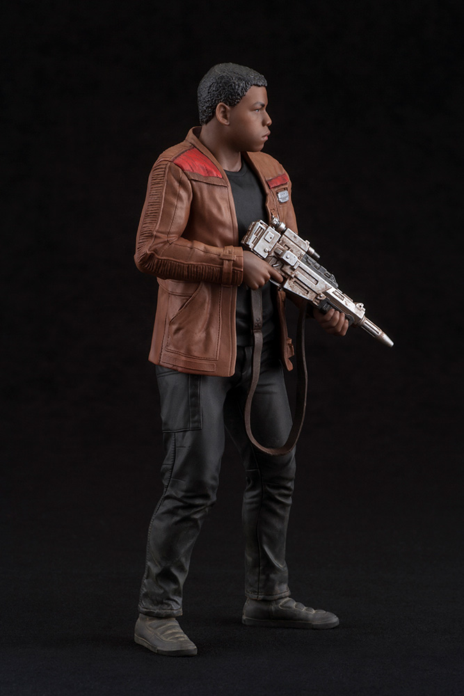 Star Wars: The Force Awakens - Finn - ARTFX+ - 1/10 (Kotobukiya) photo 6