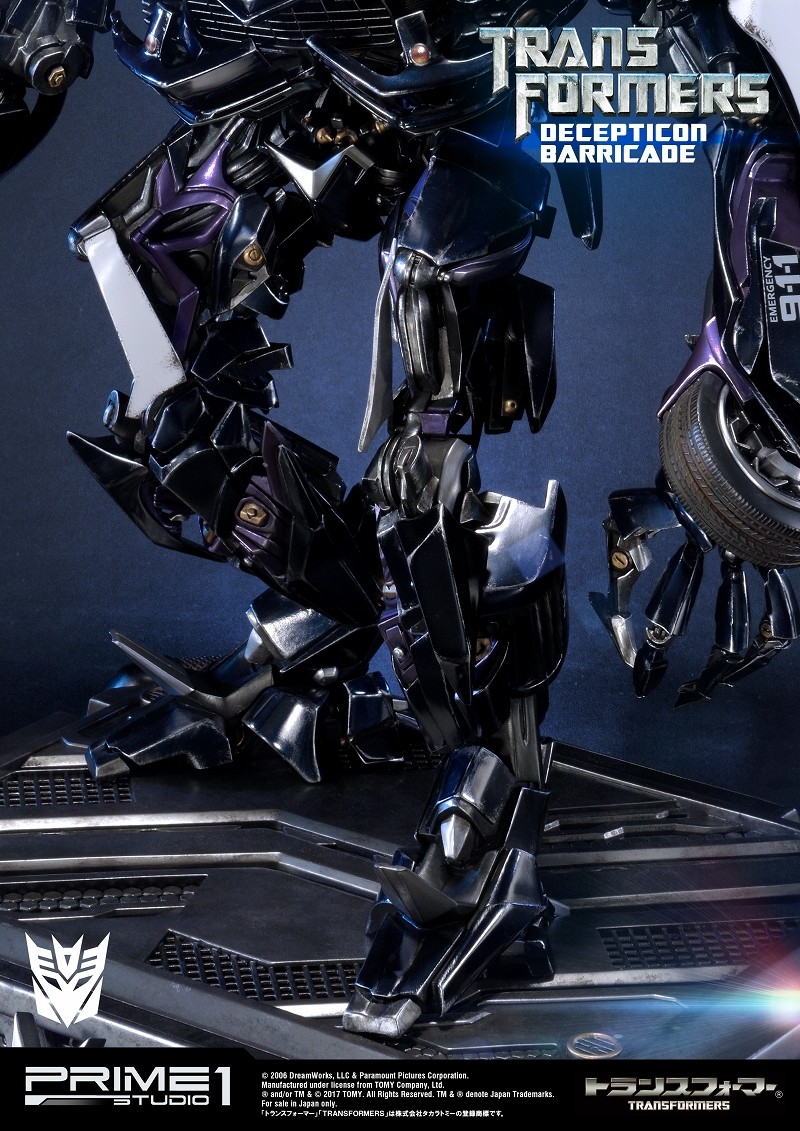 Transformers (2007) - Barricade - Museum Masterline Series  (MMTFM-15) (Prime 1 Studio) photo 4