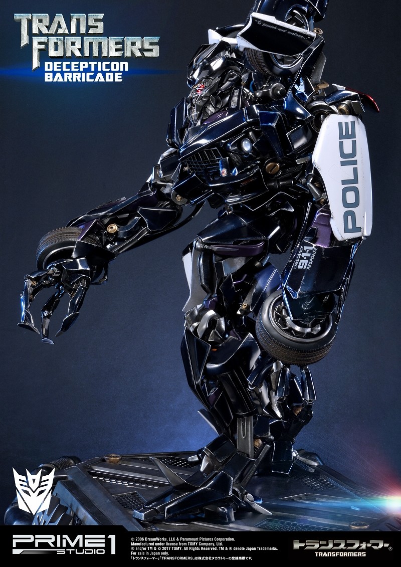 Transformers (2007) - Barricade - Museum Masterline Series  (MMTFM-15) (Prime 1 Studio) photo 26