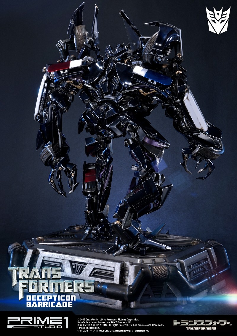 Transformers (2007) - Barricade - Museum Masterline Series  (MMTFM-15) (Prime 1 Studio) photo 28