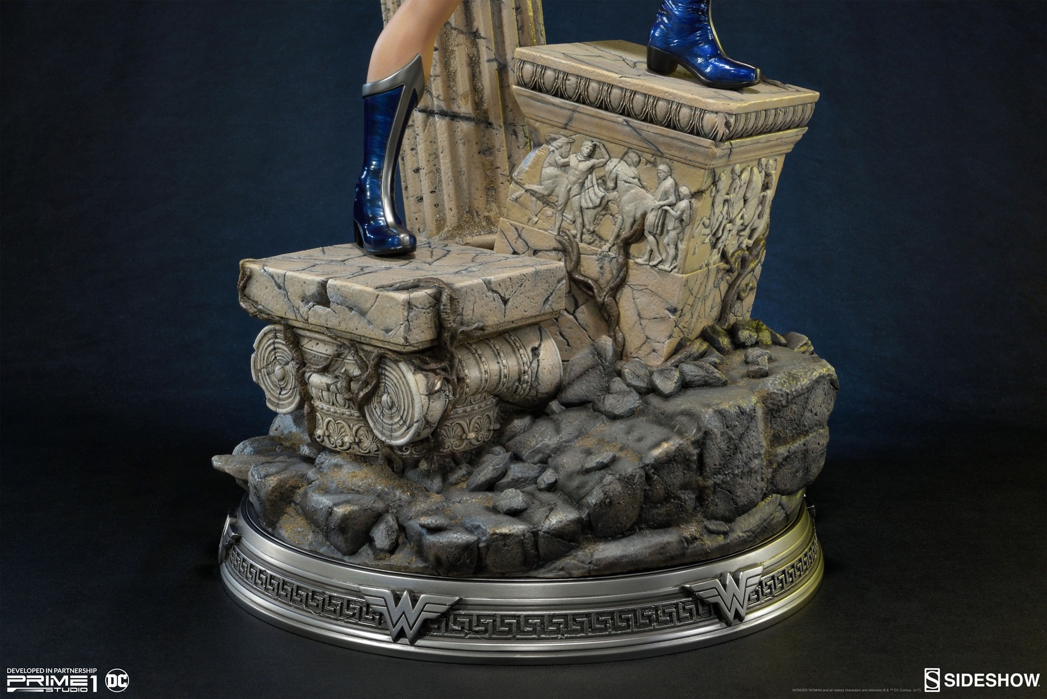 Justice League - Wonder Woman - Premium Masterline  (PMN52-06) - 1/4 - The New52! (Prime 1 Studio, Sideshow Collectibles) photo 2