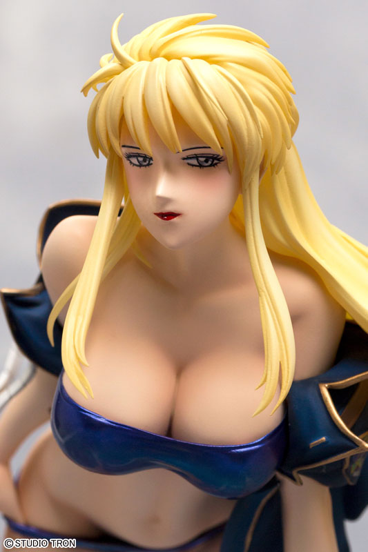 Silent Möbius - Lebia Maverick - Grand Toys - 1/7 - Swimsuit Jacket Ver. (Griffon Enterprises) photo 3