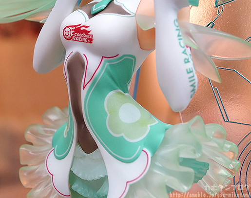Good Smile Racing - Hatsune Miku - 1/1 - Racing 2017 Ver. (Good Smile Company) photo 5