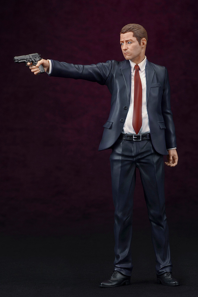 Gotham - James Gordon - ARTFX+ - 1/10 (Kotobukiya) photo 8