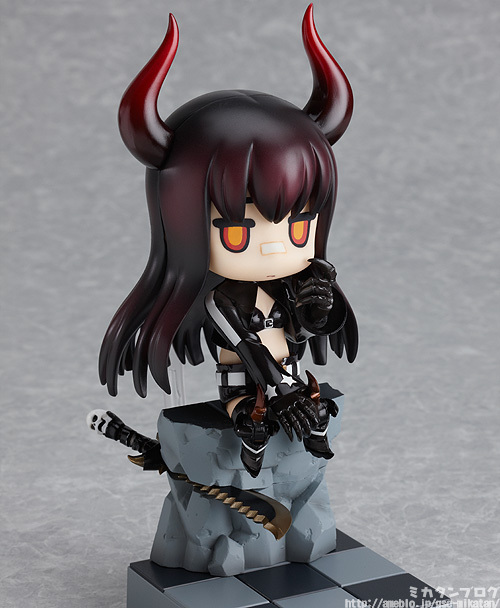 Black ★ Rock Shooter - Black ★ Gold Saw - Nendoroid (#145) (Good Smile Company) photo 3