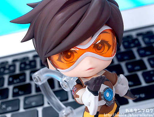 Overwatch - Tracer - Nendoroid (#730) - Classic Skin Edition (Good Smile Company) photo 9