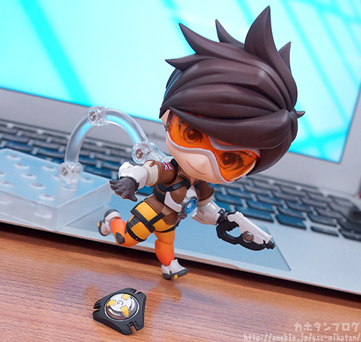 Overwatch - Tracer - Nendoroid (#730) - Classic Skin Edition (Good Smile Company) photo 15