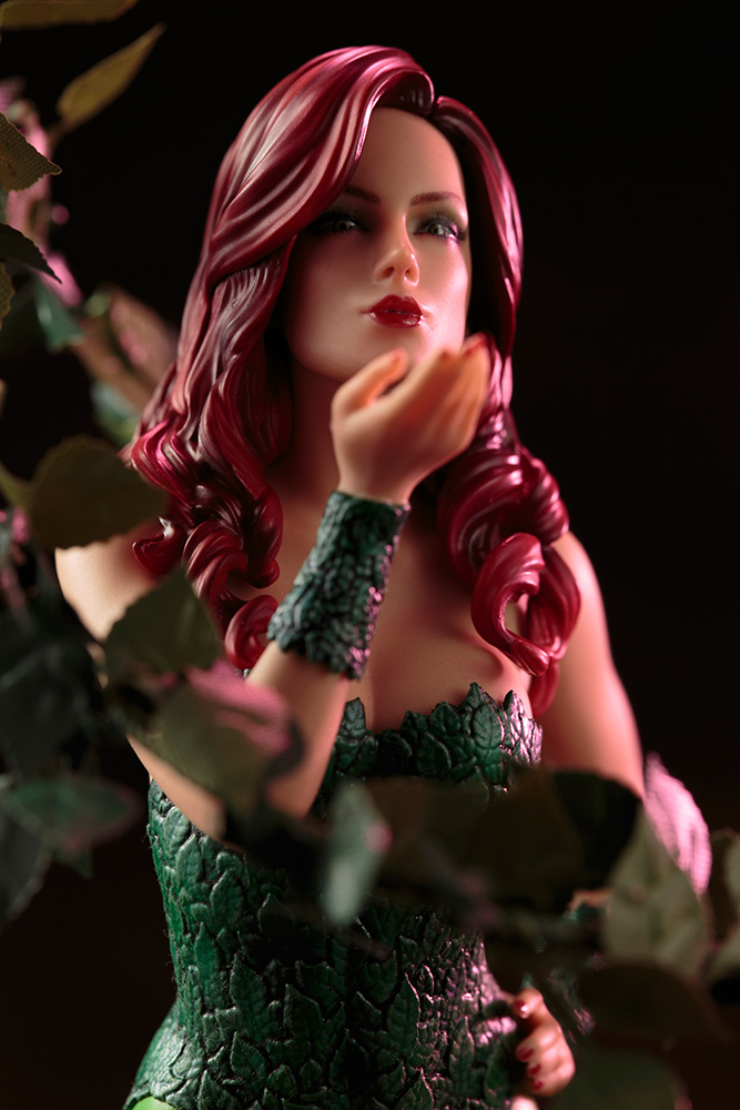 Batman - Poison Ivy - ARTFX+ - 1/10 (Kotobukiya) photo 13