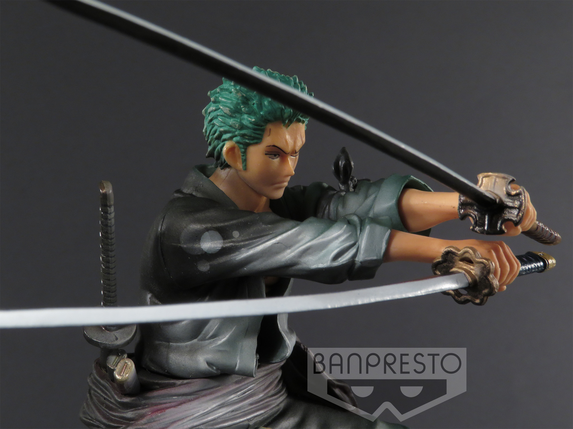 One Piece - Roronoa Zoro - Figure Colosseum - SCultures - Zoukeiou Chojho Kessen - Shining Color ver. (Banpresto) photo 3