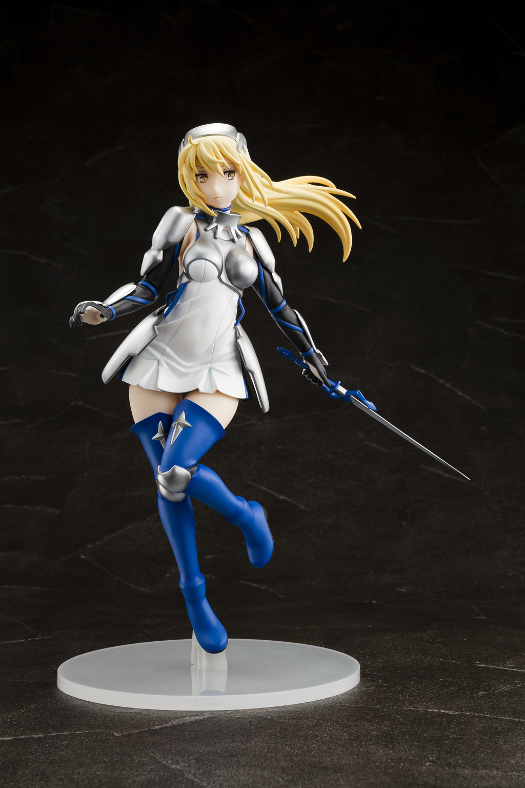 Dungeon ni Deai o Motomeru no wa Machigatteiru Darou ka Gaiden: Sword Oratoria - Ais Wallenstein - 1/8 (Genco, Hakoiri Musume) photo 2
