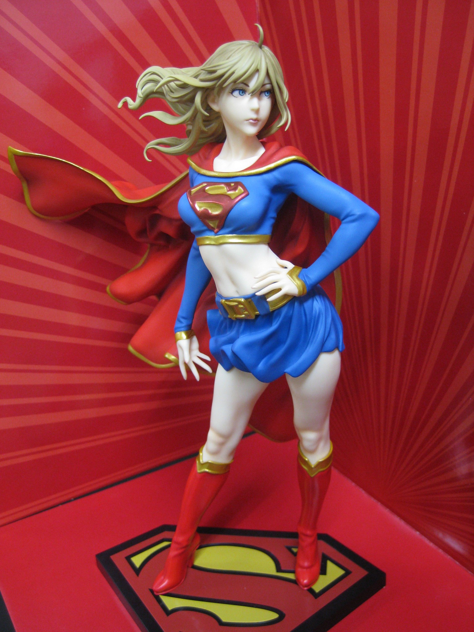 Supergirl - Bishoujo Statue - DC Comics Bishoujo - 1/7 - Vers.2 (Kotobukiya) photo 6