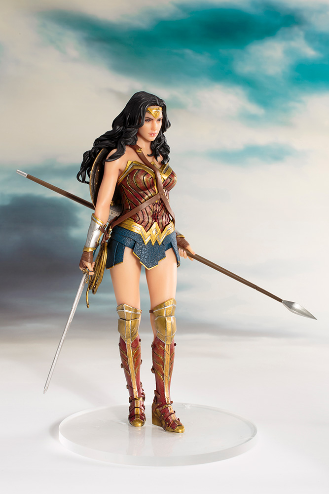 Justice League - Wonder Woman - ARTFX+ - 1/10 (Kotobukiya) photo 3