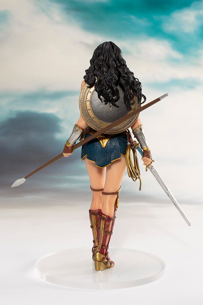 Justice League - Wonder Woman - ARTFX+ - 1/10 (Kotobukiya) photo 5