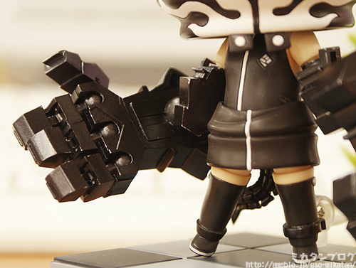 Black ★ Rock Shooter - Strength - Nendoroid  (#166) (Good Smile Company) photo 11