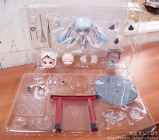 Vocaloid - Hatsune Miku - Rabbit Yukine - Nendoroid  (#850) - Snow, Crane Priestess Ver. (Good Smile Company) photo 11