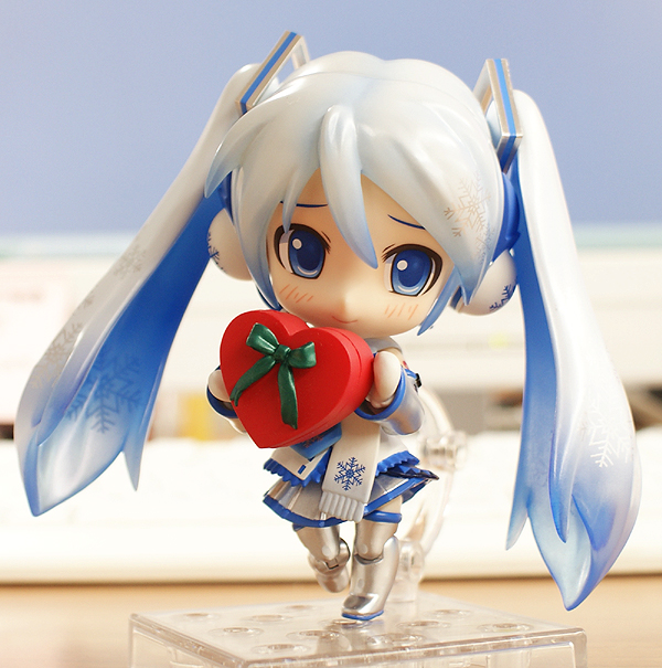 Vocaloid - Hatsune Miku - Nendoroid (#150) - Snow Playtime Edition (Good Smile Company) photo 2