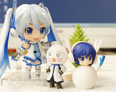 Vocaloid - Hatsune Miku - Nendoroid (#150) - Snow Playtime Edition (Good Smile Company) photo 7