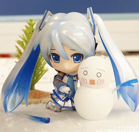 Vocaloid - Hatsune Miku - Nendoroid (#150) - Snow Playtime Edition (Good Smile Company) photo 9