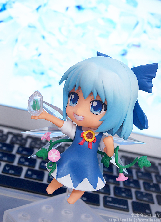 Touhou Project - Cirno - Nendoroid  (#167-b) - Suntanned (Good Smile Company) photo 13