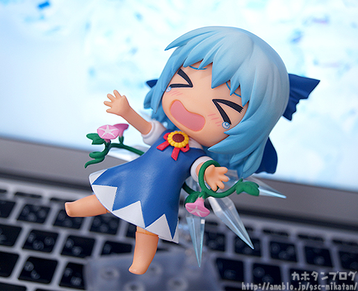 Touhou Project - Cirno - Nendoroid  (#167-b) - Suntanned (Good Smile Company) photo 17