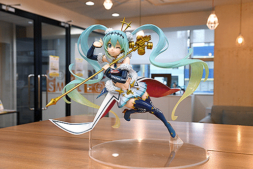 Good Smile Racing - Hatsune Miku - 1/7 - Racing 2018 Ver. (Good Smile Company, GOOD SMILE Racing) photo 3