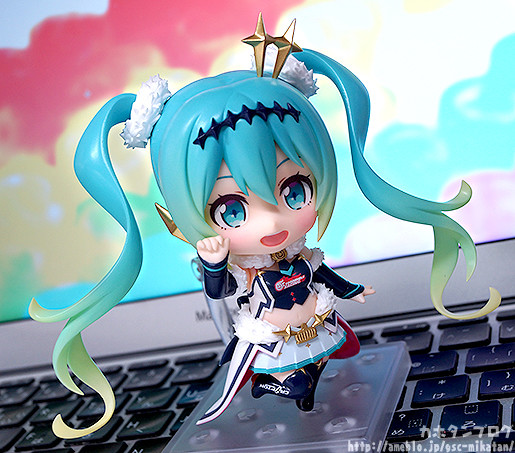 Good Smile Racing - Hatsune Miku - Nendoroid  (#898) - Racing 2018 Ver. (Good Smile Company, GOOD SMILE Racing) photo 11