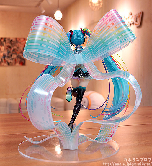 Vocaloid - Hatsune Miku - 1/7 - 10th Anniversary Ver. (Good Smile Company) photo 5