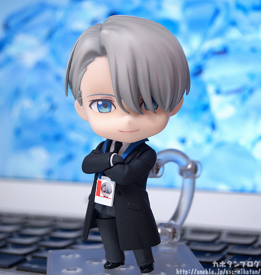 Yuri!!! on Ice - Victor Nikiforov - Nendoroid  (#865) - Coach ver. (Orange Rouge) photo 11