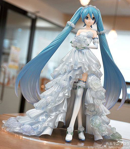 Vocaloid - Hatsune Miku - 1/7 - Wedding Dress ver. (FREEing) photo 3