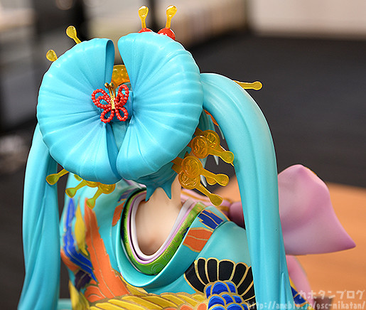 Vocaloid - Hatsune Miku - 1/7 - Chokabuki Kuruwa Kotoba Awase Kagami Ver. (Good Smile Company) photo 6