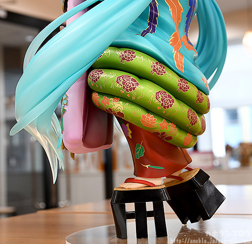 Vocaloid - Hatsune Miku - 1/7 - Chokabuki Kuruwa Kotoba Awase Kagami Ver. (Good Smile Company) photo 19