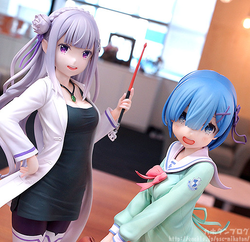Re:Zero kara Hajimeru Isekai Seikatsu - Emilia - 1/7 - High School Teacher ver. (Kadokawa) photo 2